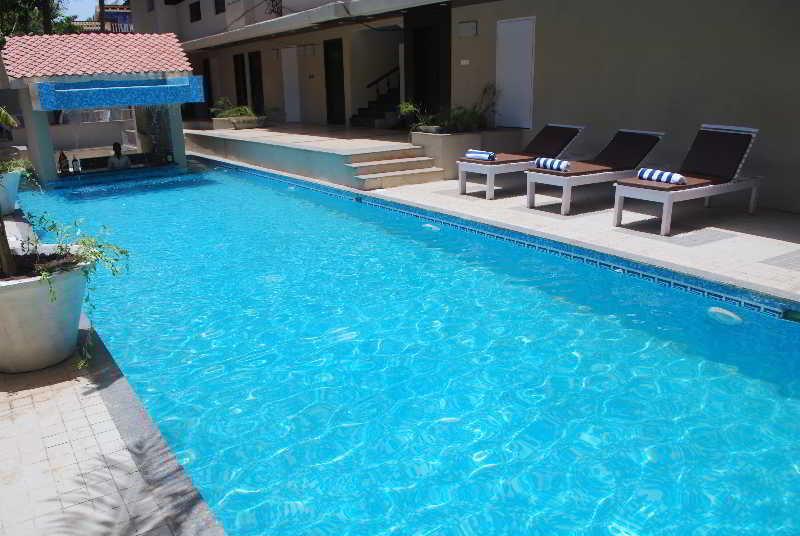 Resort De Crossroads กาลังกูติ ภายนอก รูปภาพ