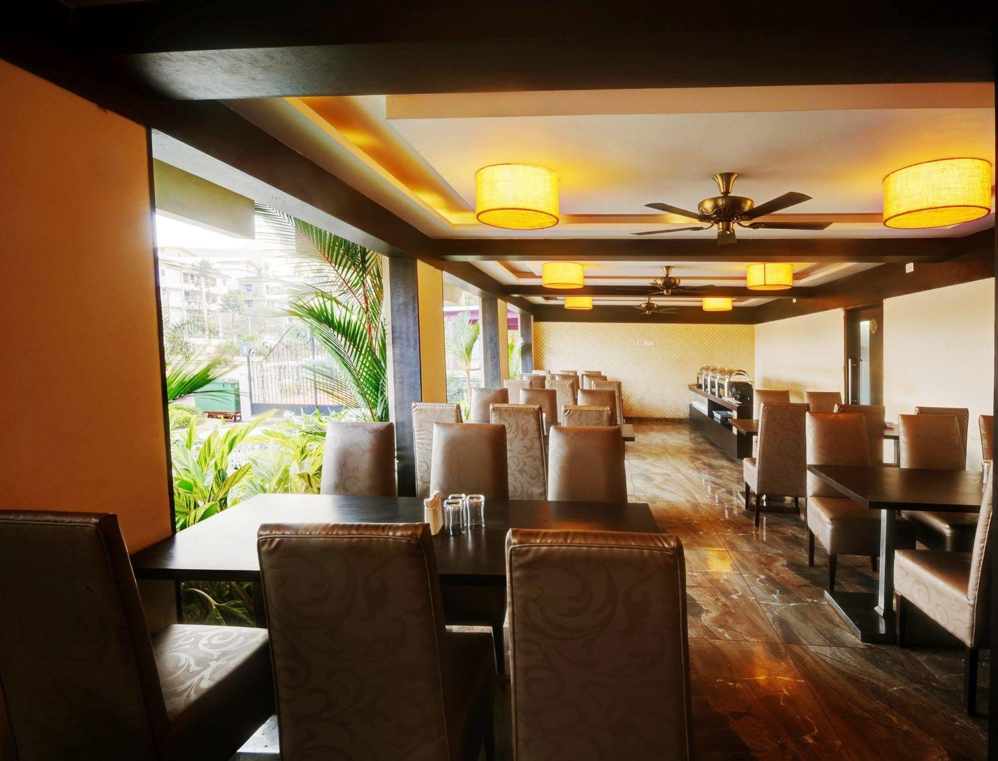 Resort De Crossroads กาลังกูติ ภายนอก รูปภาพ